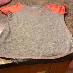Women’s Reebok Top